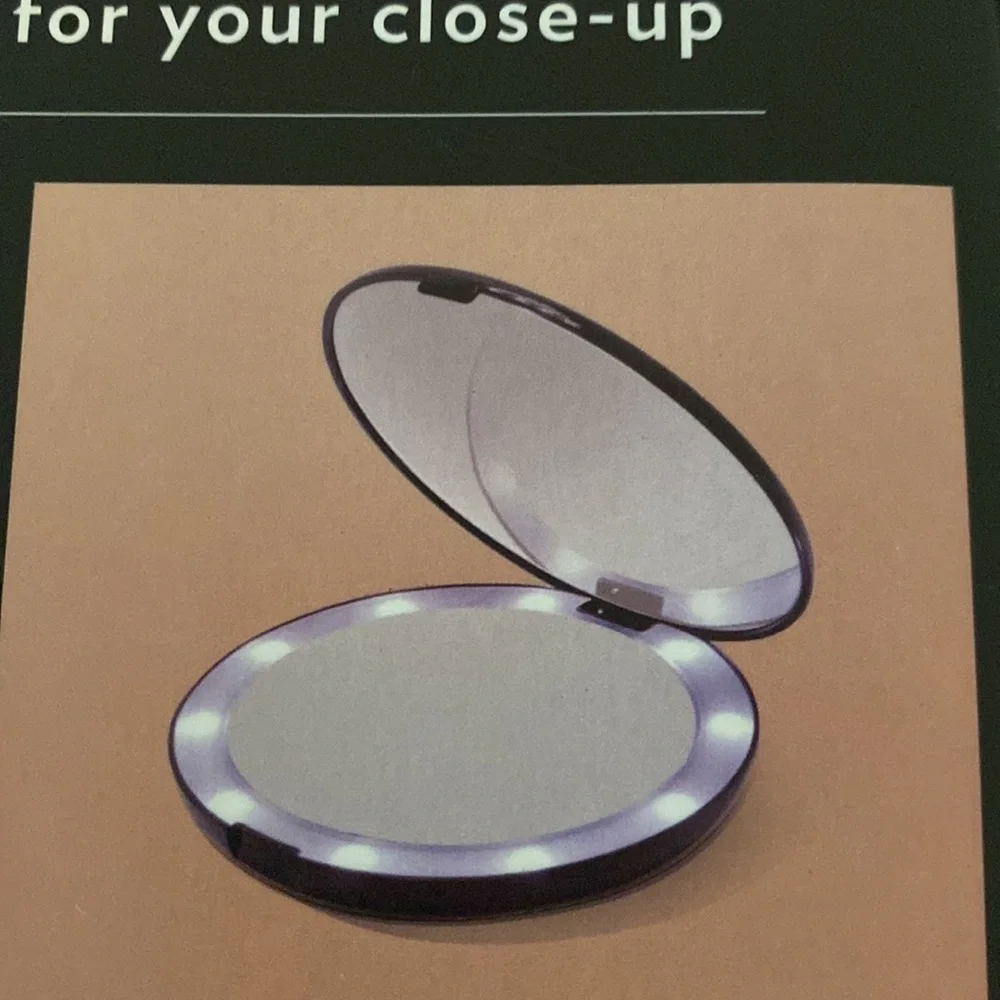 NWT Hazel + Havi LED Compact Mirror